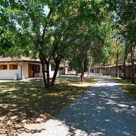 Vakantiepark Pineta Village Grado *