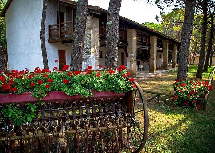 Kompleks wypoczynkowy Pineta Village Grado *